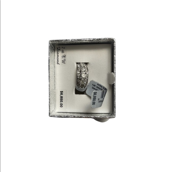 2 ct. T.W. DIAMOND RING - Picture 6 of 7